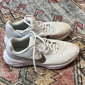 Nike White and Light Gray Mesh Sneakers